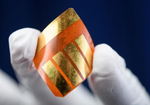 Een route uitstippelen naar goedkopere flexibele zonnecellen