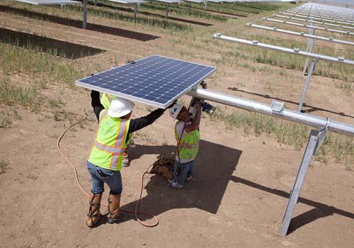 SunPower voorspelt grote jaarlijkse verliezen na bounce-back