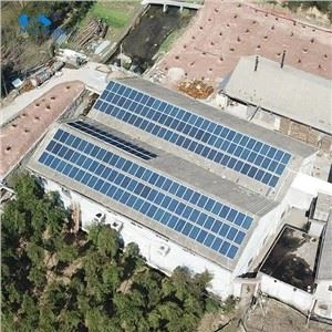 Zonne-energiesysteem van 50 kW op het dak